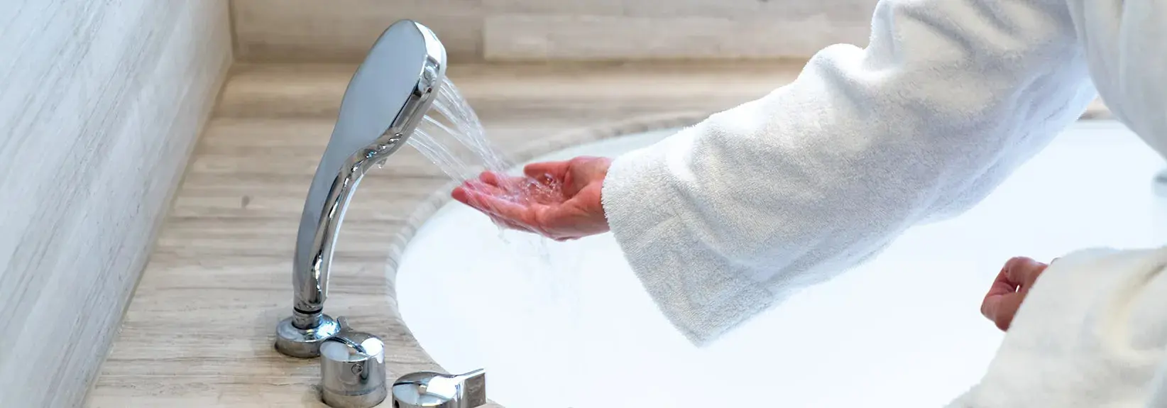 Electric Tankless Water Heater Gets Hot Then Cold: Quick Fixes